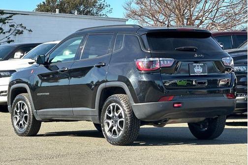 2024 Jeep Compass Trailhawk