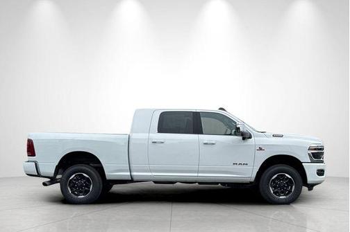Bright White Clearcoat 2025 RAM 2500 Laramie