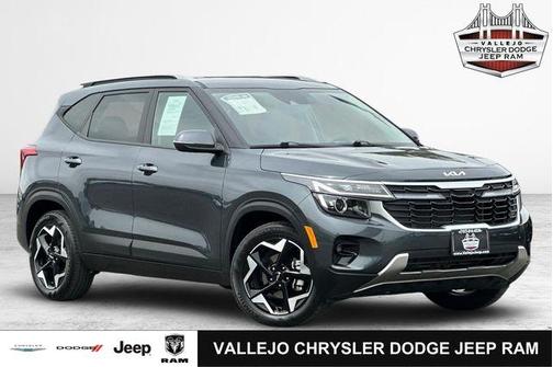 Gravity Gray 2025 Kia Seltos S