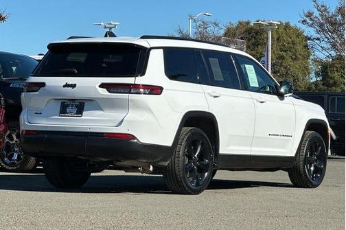 2023 Jeep Grand Cherokee L Laredo