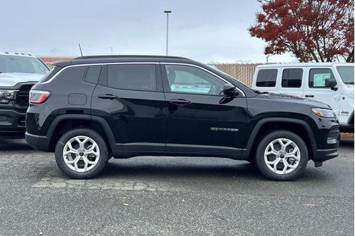 2025 Jeep Compass Latitude