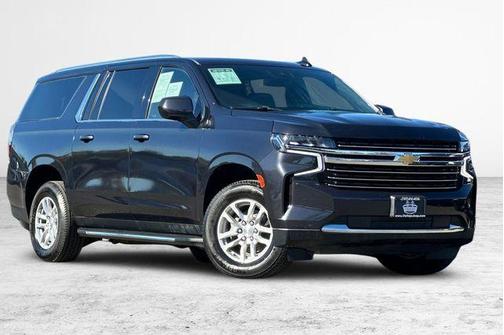 2023 Chevrolet Suburban LT