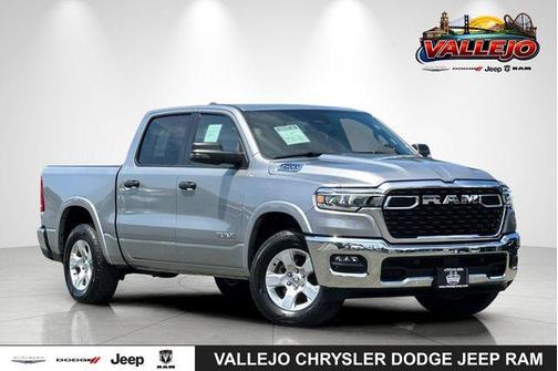 Billet Silver Metallic Clearcoat 2025 RAM 1500 Big Horn/Lone Star