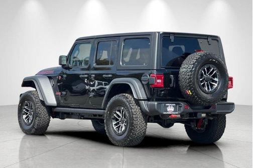 Black Clearcoat 2026 Jeep Wrangler Rubicon