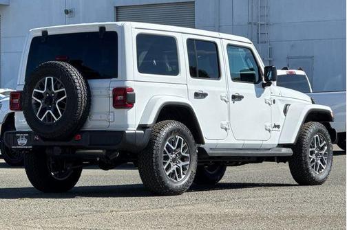 2025 Jeep Wrangler Sahara