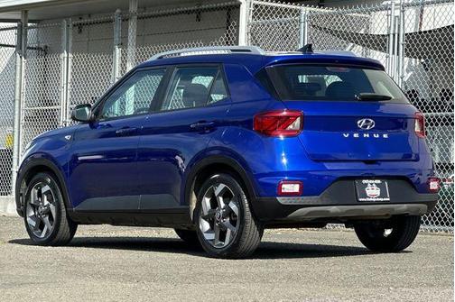 2022 Hyundai VENUE Limited