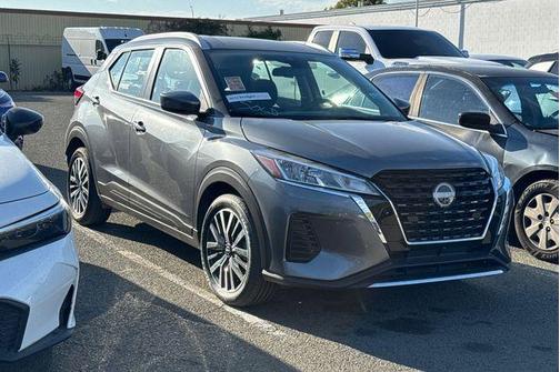 2024 Nissan Kicks SV