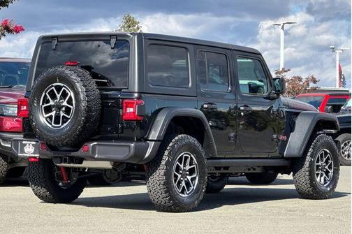 2025 Jeep Wrangler Rubicon