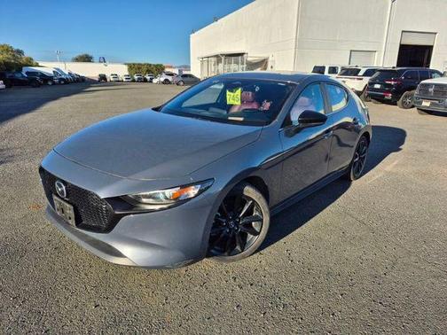 2024 Mazda Mazda3 2.5 S Carbon Edition