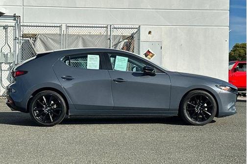 2024 Mazda Mazda3 2.5 S Carbon Edition
