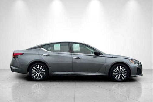 Gun Metallic 2024 Nissan Altima 2.5 SV