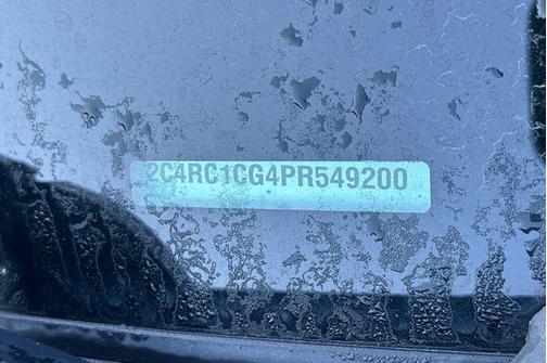 2023 Chrysler Voyager LX