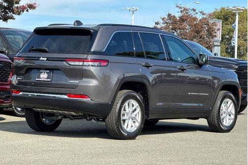 2025 Jeep Grand Cherokee Laredo X