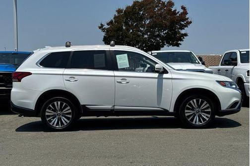 2019 Mitsubishi Outlander SEL