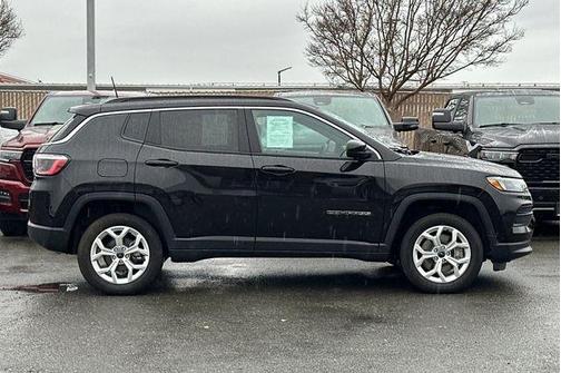 2025 Jeep Compass Latitude
