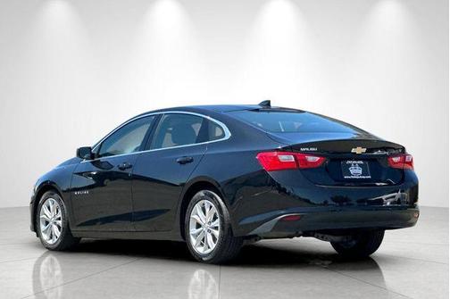 Mosaic Black Metallic 2023 Chevrolet Malibu LT