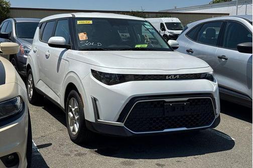 2024 Kia Soul LX