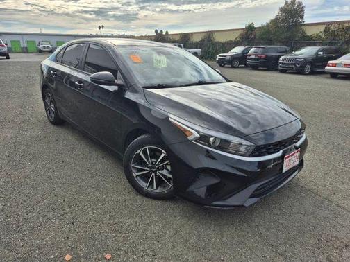 2023 Kia Forte LXS
