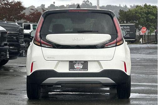 2023 Kia Soul LX