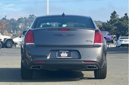 2023 Chrysler 300 S