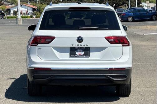 2024 Volkswagen Tiguan 2.0T SE