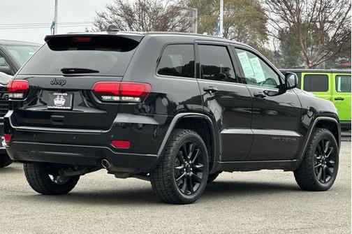 2018 Jeep Grand Cherokee Altitude