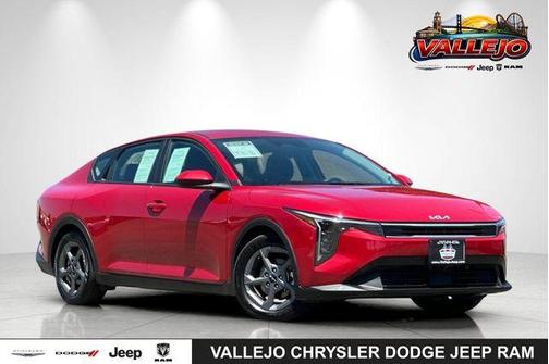 Currant Red 2025 Kia K4