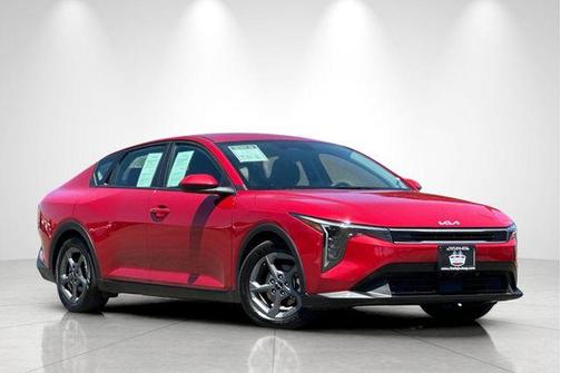 Currant Red 2025 Kia K4