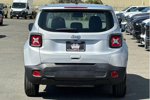 Glacier Metallic 2019 Jeep Renegade Sport