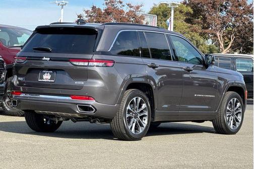 2025 Jeep Grand Cherokee Overland
