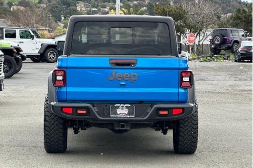 2022 Jeep Gladiator Mojave