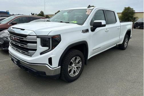 2023 GMC Sierra 1500 SLE