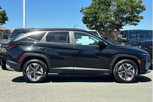 Phantom Black 2025 Hyundai TUCSON SEL