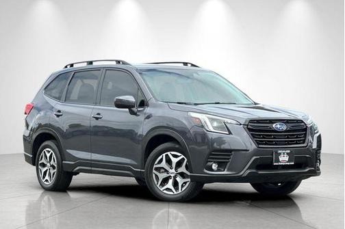 Magnetite Gray Metallic 2024 Subaru Forester Premium