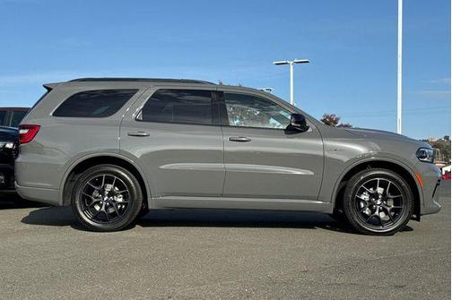 2026 Dodge Durango GT HEMI V8