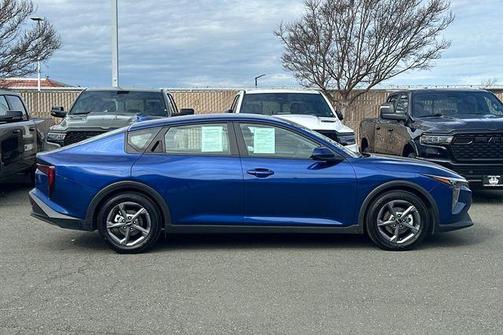 2025 Kia K4 