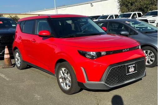 2023 Kia Soul LX