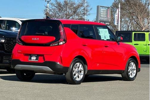2023 Kia Soul LX