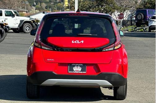 2023 Kia Soul LX