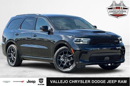 DB Black Crystal Clearcoat 2026 Dodge Durango GT Plus HEMI V8