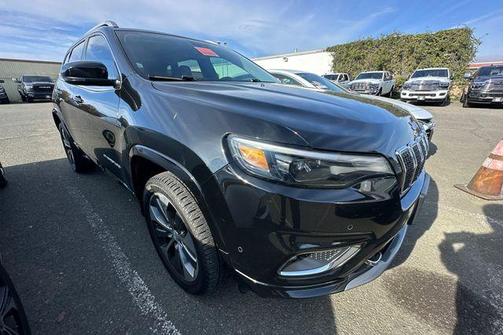 2019 Jeep Cherokee Overland