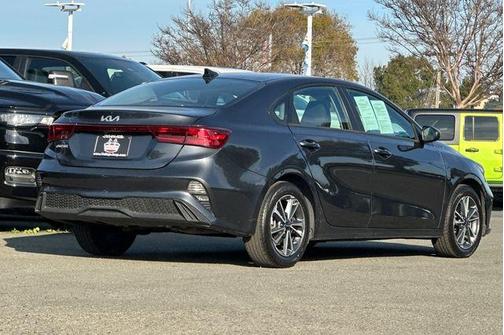 2024 Kia Forte LXS
