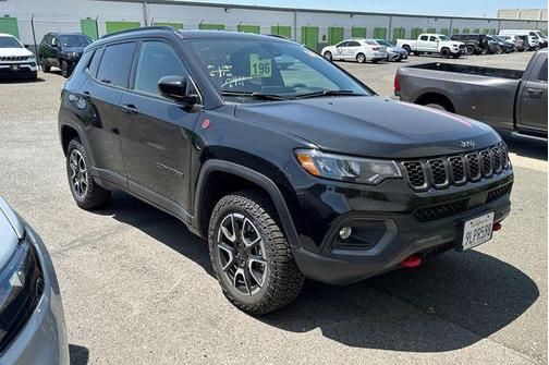 2024 Jeep Compass Trailhawk