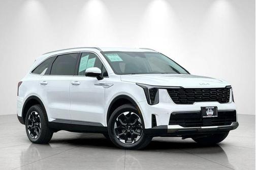 Glacial White Pearl 2024 Kia Sorento S
