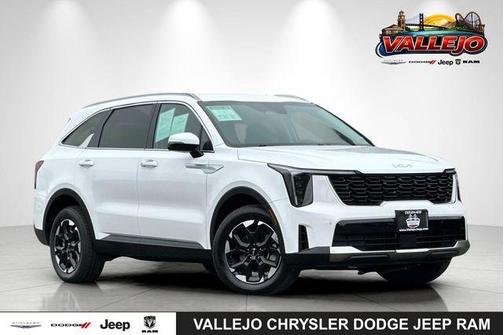 Glacial White Pearl 2024 Kia Sorento S