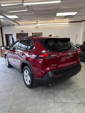 2020 Toyota RAV4 Hybrid XLE