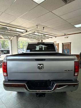 2017 RAM 2500 Tradesman Crew Cab 4x4 6'4' Box