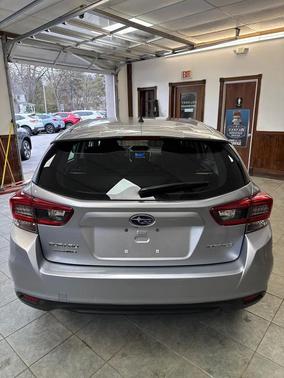 Silver 2022 Subaru Impreza Base