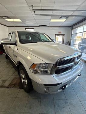 2017 RAM 1500 SLT