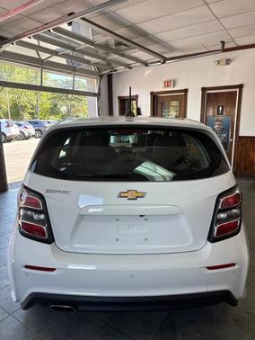 2020 Chevrolet Sonic FWD Hatchback 1FL 5-Door